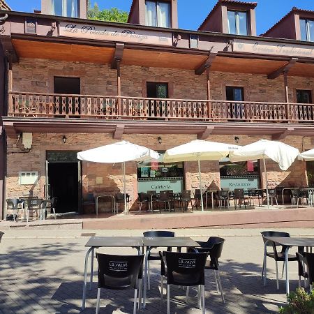 Hotel Pisuerga Proaza Buitenkant foto