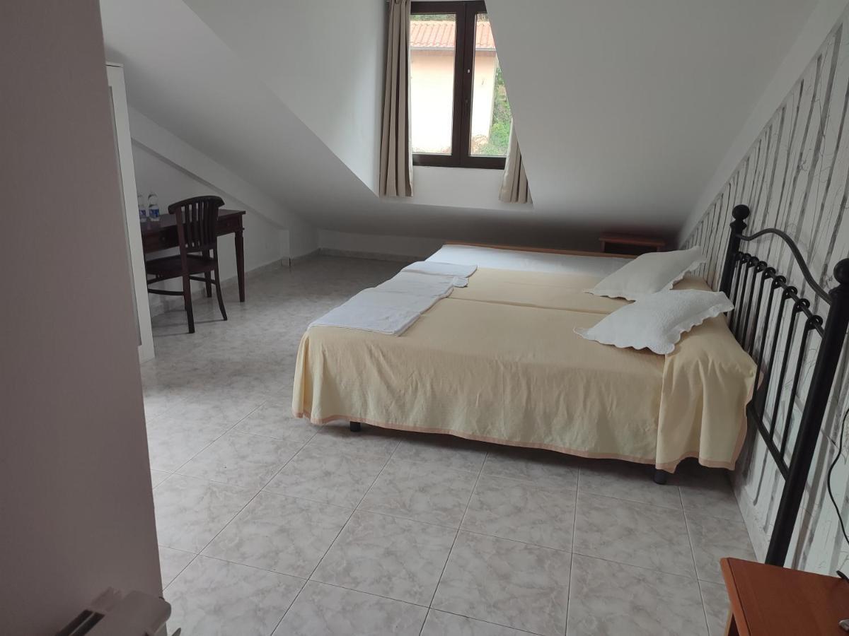 Hotel Pisuerga Proaza Buitenkant foto